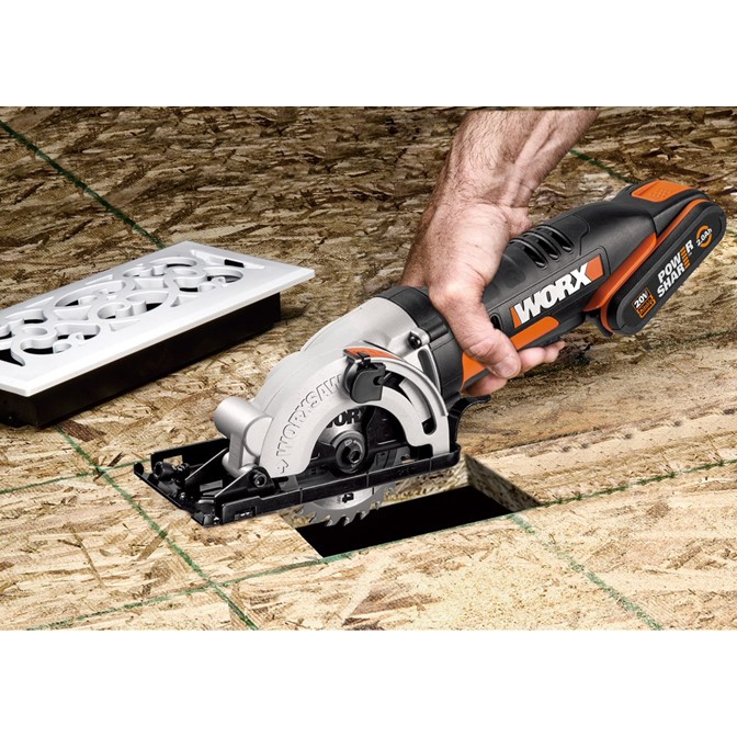 WORX 20V Cordless Compact Circular Saw WX527.9 1