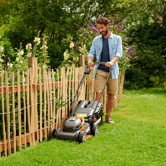 WORX 20V Lawn Mower & Grass Trimmer Kit WG927E 5